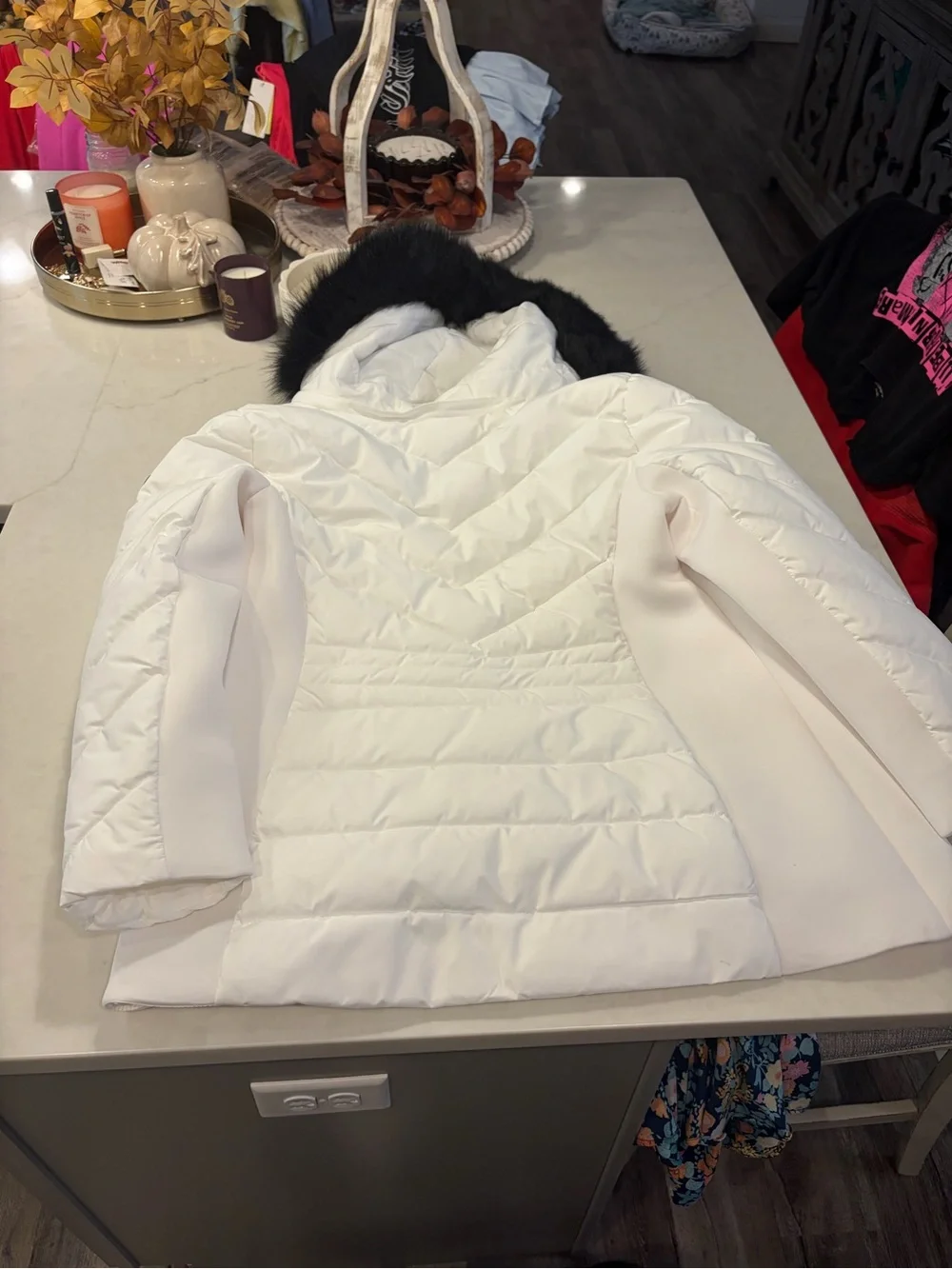 Michael Kors White Quilted Ski Jacket with Black Faux Fur Hood Trim